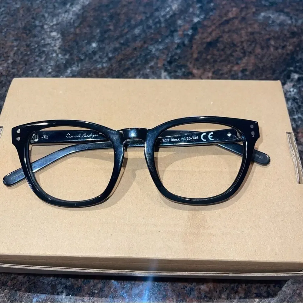 Derek Cardigan Black Rimmed Glasses Frames